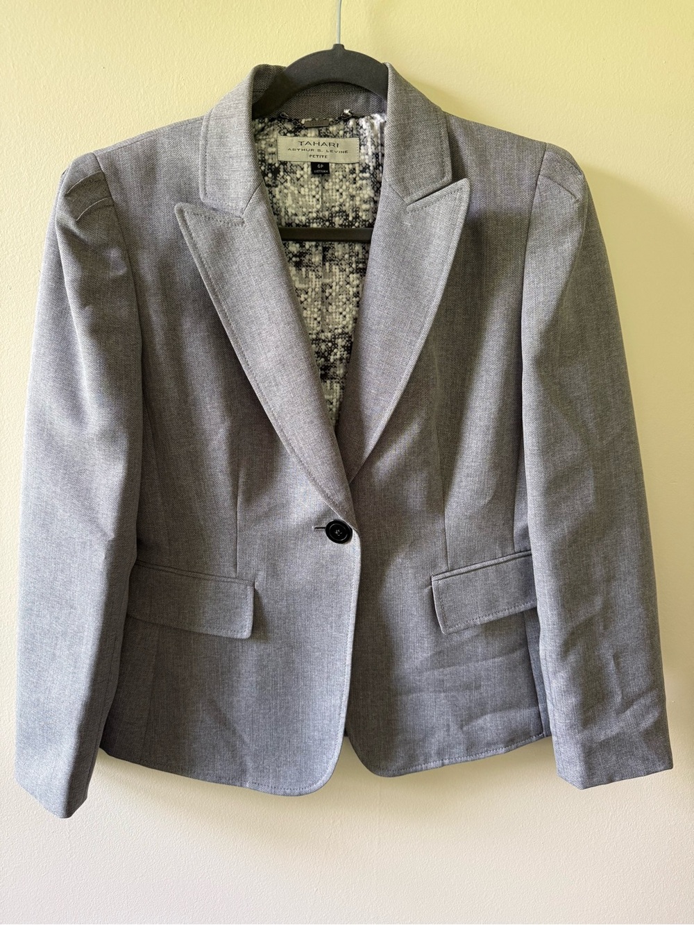 Tahari ASL Women's Gray Blazer 6P One Button Peak Lapel Snakeskin Lining Career